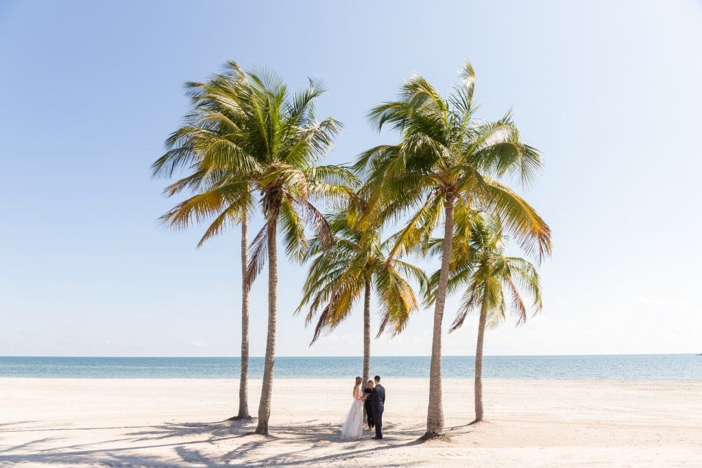 Eloping In Miami - Jessika and Dakolta (26)